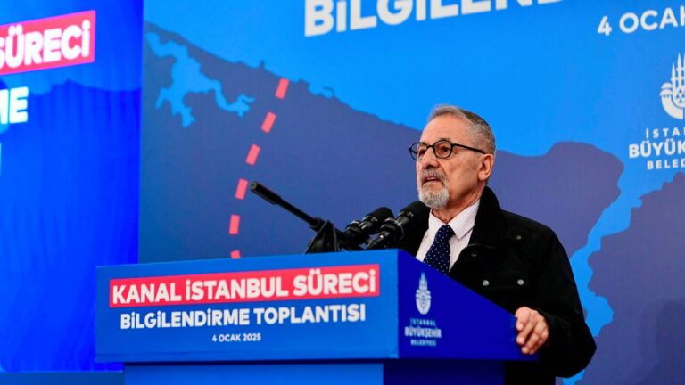 prof-dr-naci-gorur-istanbul-bizi-cokertir-beyler-saka-etmiyorum-istanbul-marmara-bolgesi-cokerse-butun-turkiye-diz-ustu-coker-FbOYjm8r.jpg