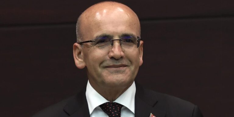 enflasyonda-tek-hane-savasta-firsat-gordu-MjSgiyfa