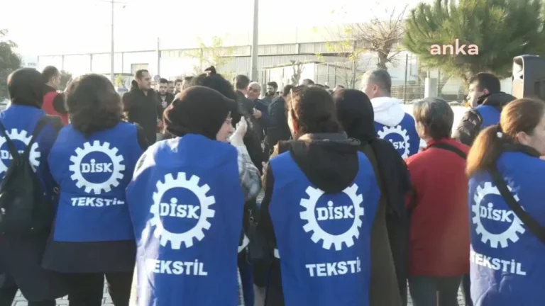 tyh-tekstil-iscileri-isyanda-maaslarimiz-odenmedi-yuzuklerimizi-sattik-MxnbZgbR