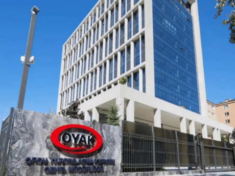 Dev holding oyakin oldu QQaZuZn9